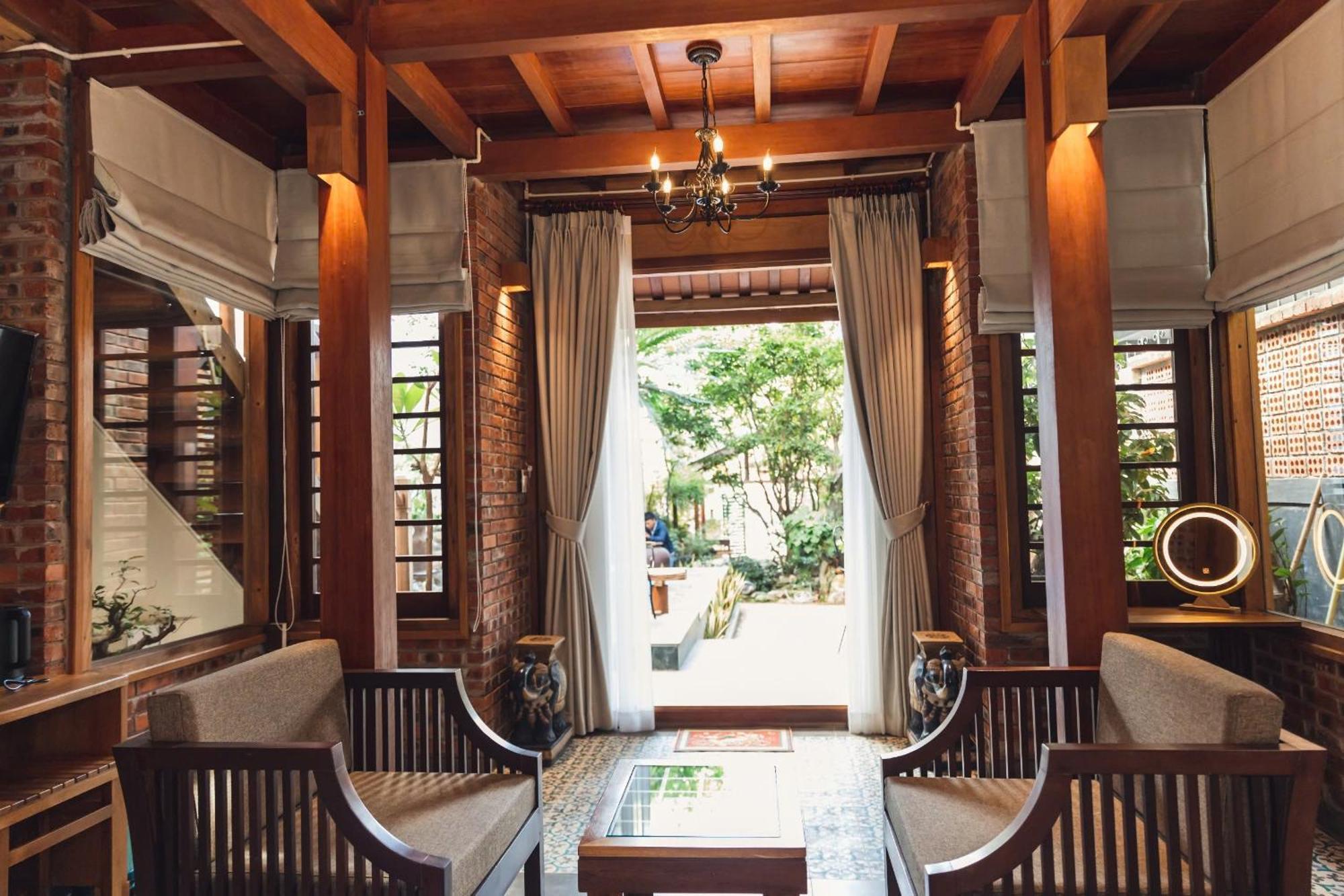 Gahi Homestay Hue Buitenkant foto